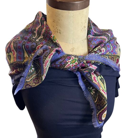 Oscar De La Renta Purple Wool Printed Sparkly Scarf fringe edges 30in Vintage - Picture 2 of 10